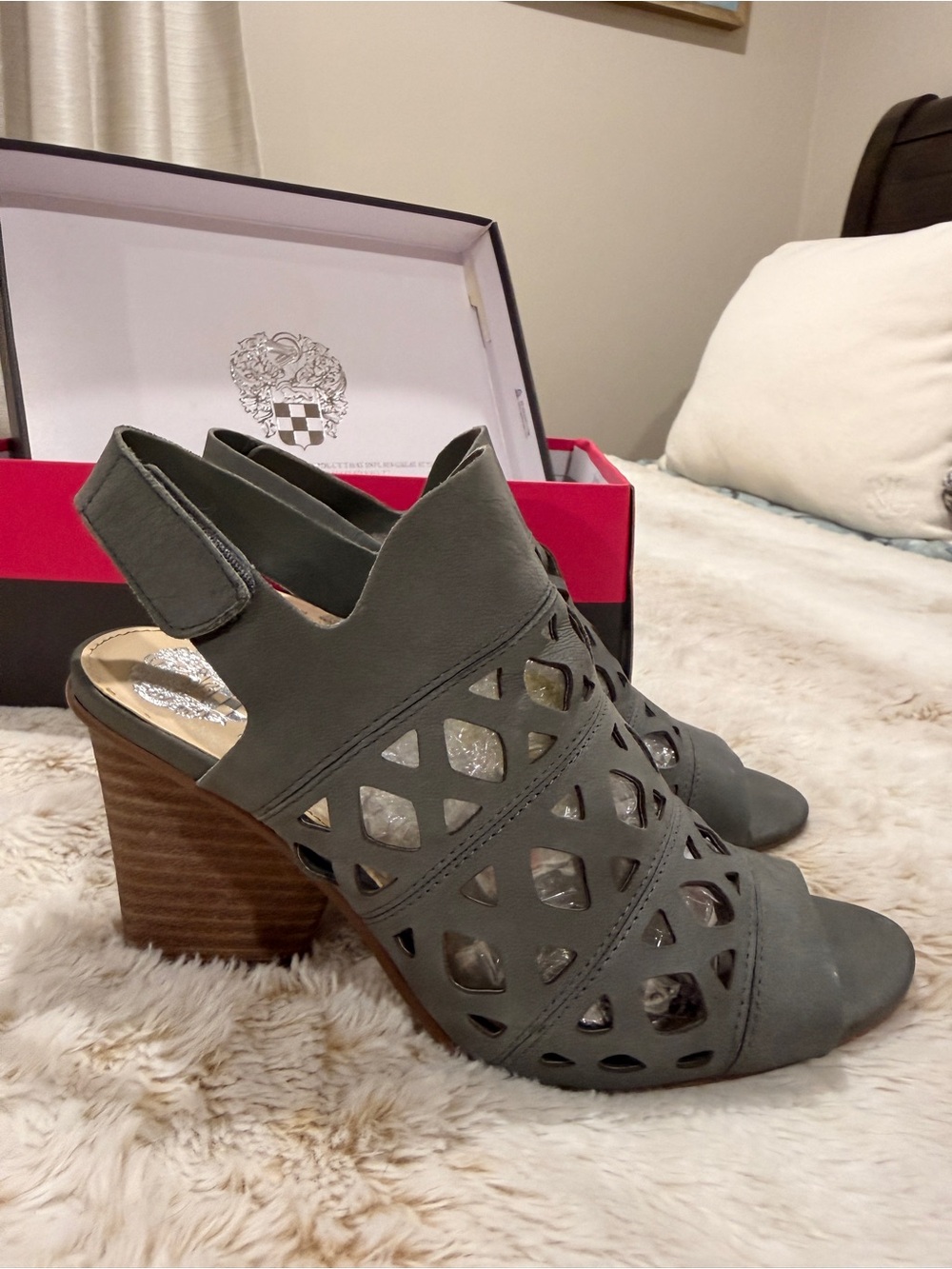 Vince Camuto Deverly Nubuck Cutout Block Heel Sandals – Size 7.5